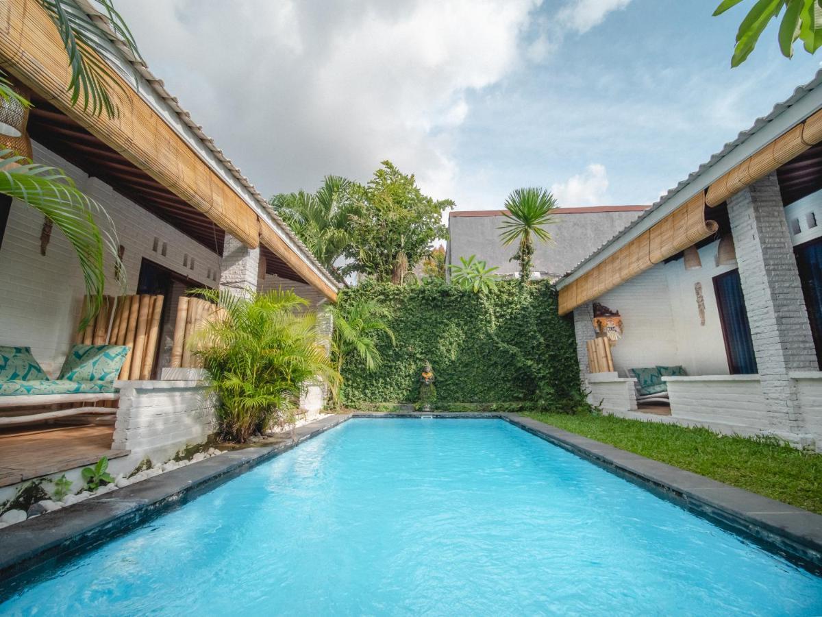 Terracotta Guest House Bali Canggu Екстериор снимка